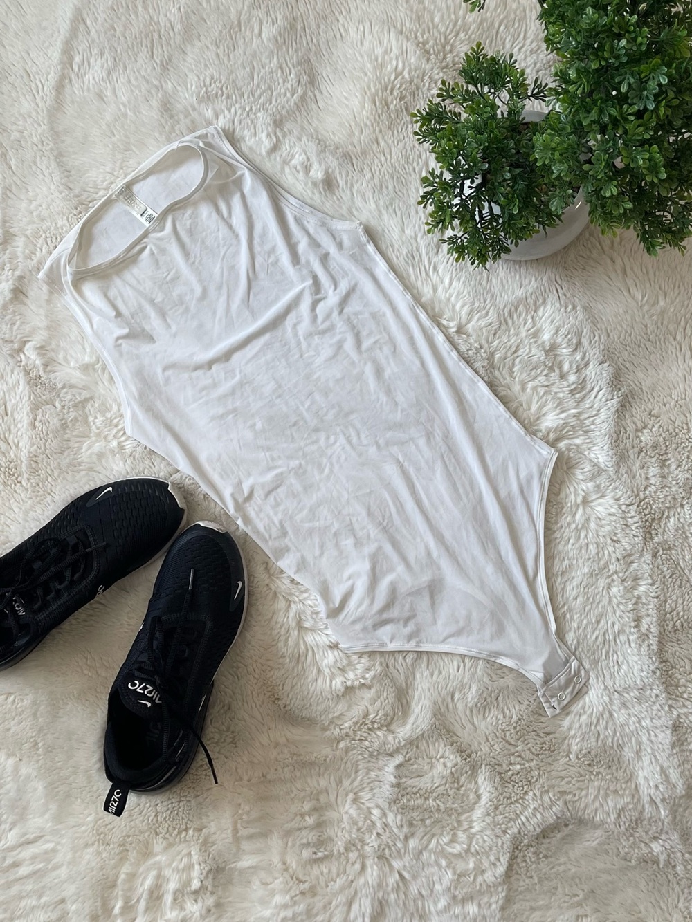 SKIMS White Sleeveless Scoop Neck Bodysuit